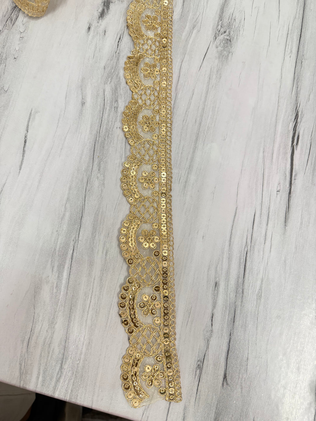 Golden Sequin Floral Jaal Embroidery Lace Border for Saree, Dupatta & Dress Designing (Fancy Scallop Design Lace) 9 meter